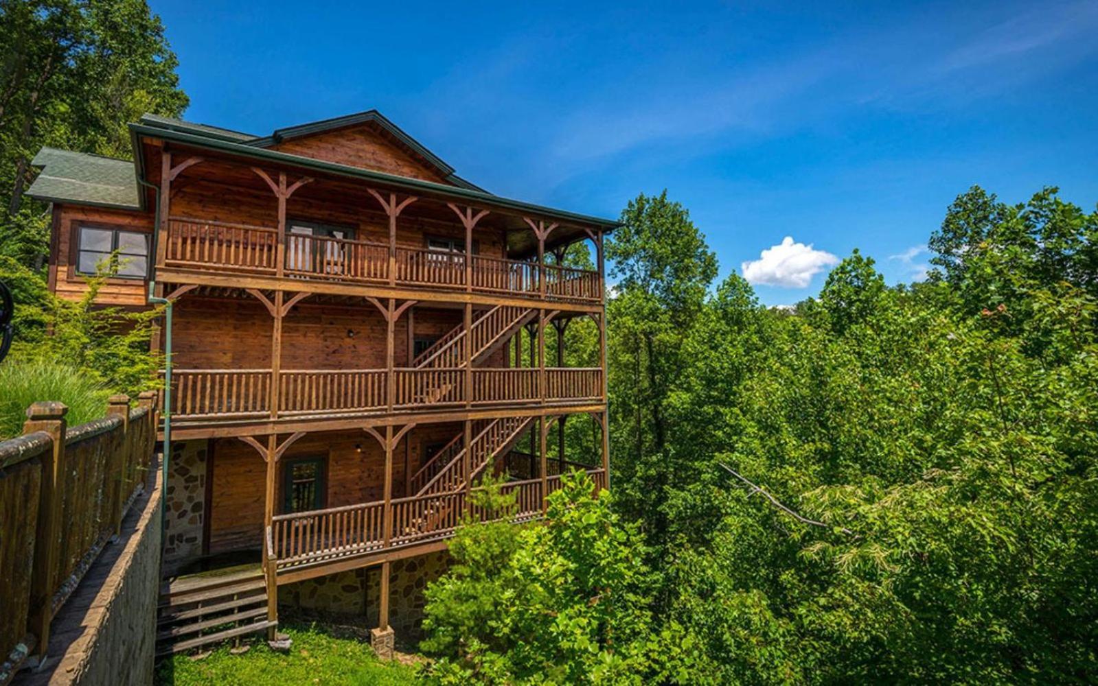 Bearskin Lodge ガトリンバーグ エクステリア 写真